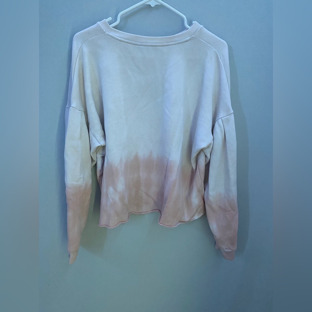 white/pink crop top